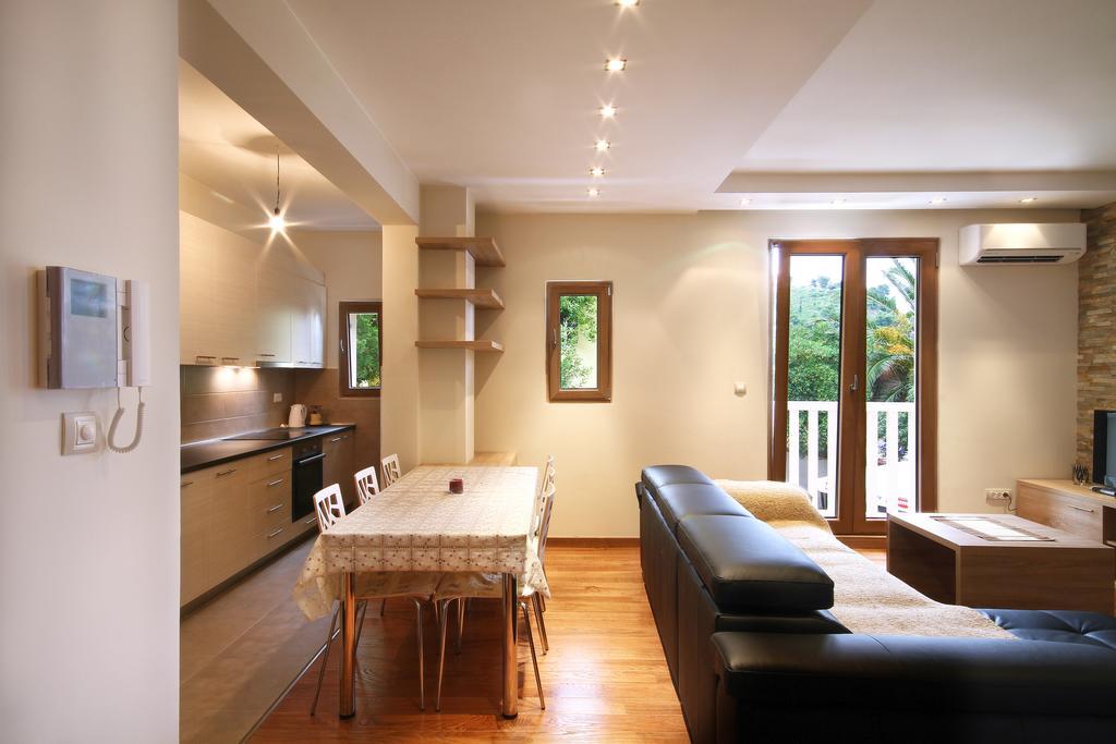 Apartments Dangubic Petrovac Buitenkant foto