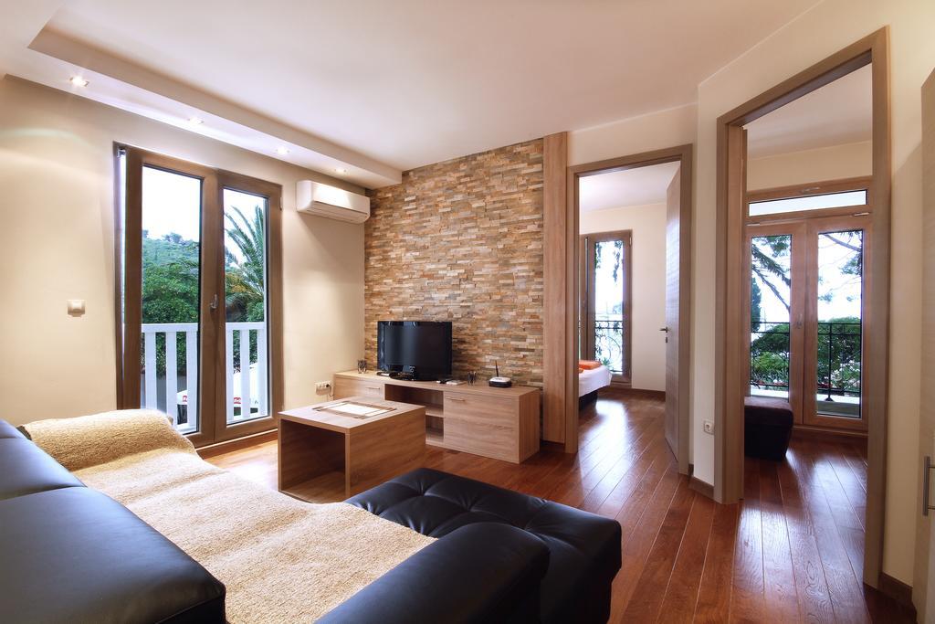 Apartments Dangubic Petrovac Buitenkant foto