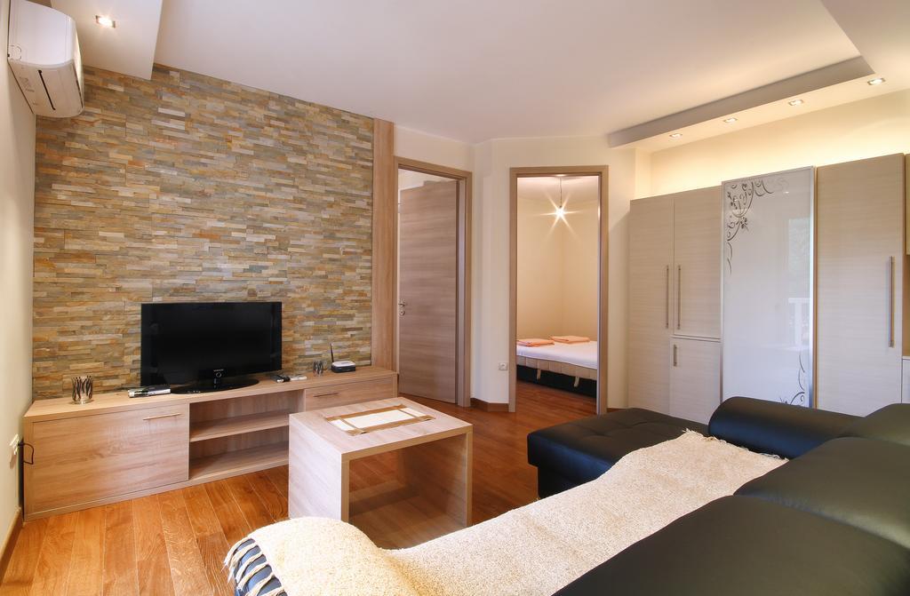 Apartments Dangubic Petrovac Buitenkant foto
